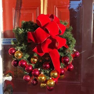 Red & Gold Heart Shaped Ornament Wreath